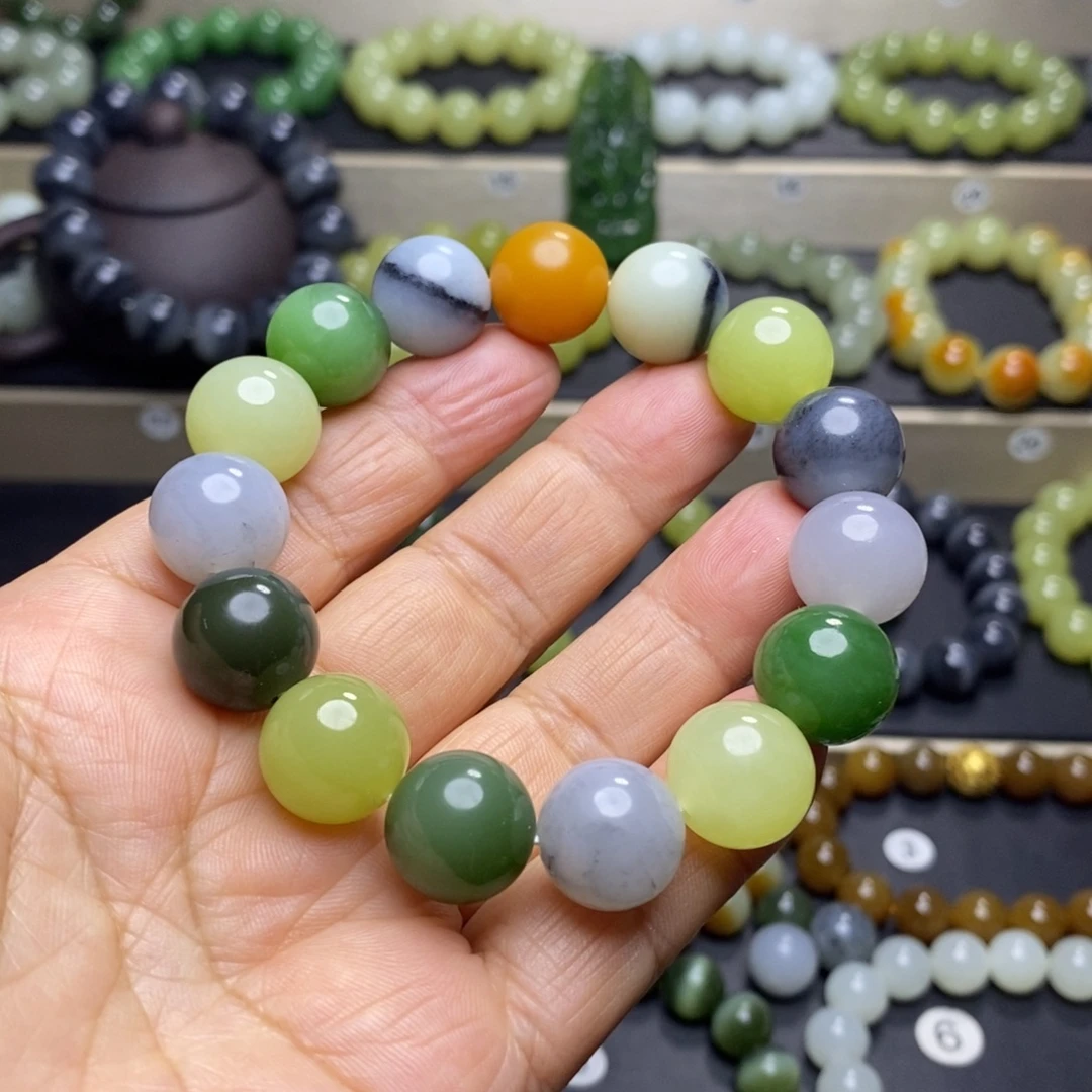 和田玉未镶嵌手串