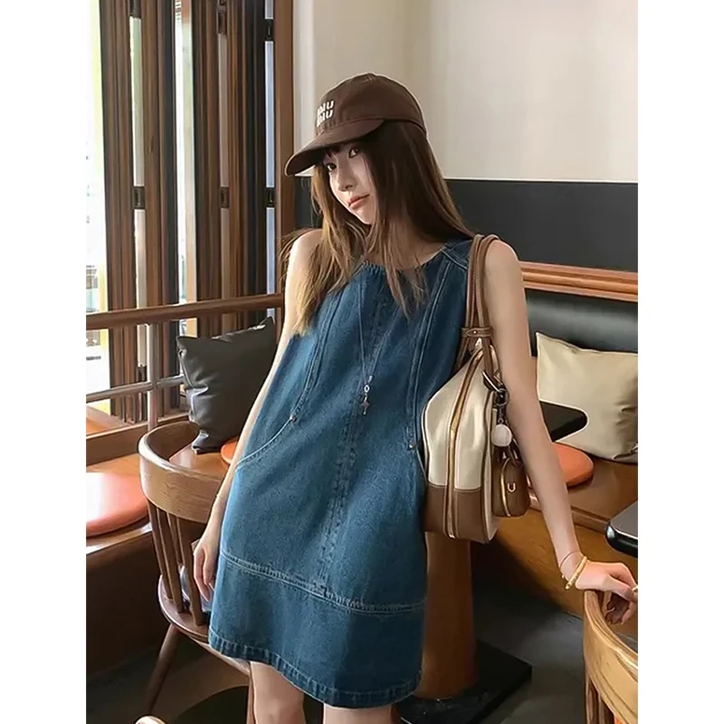 牛仔连衣裙女夏季2025新款爆款设计感宽松显瘦无袖背心裙子女夏天
