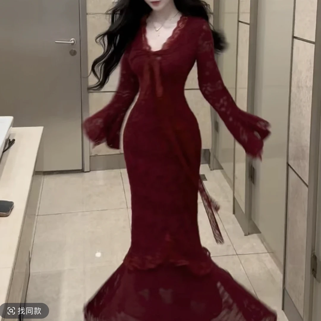 自制蕾丝温柔飘逸喇叭袖 梦情蕾丝红