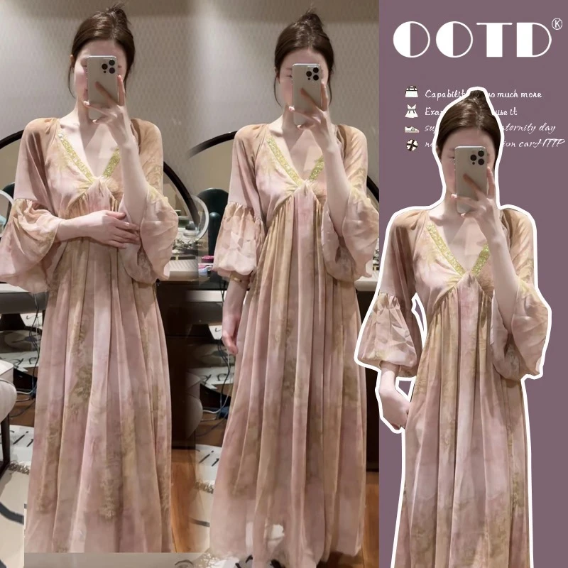 孕妇连衣裙2025新款夏季时尚洋气度假风碎花裙子孕期穿搭高级长裙