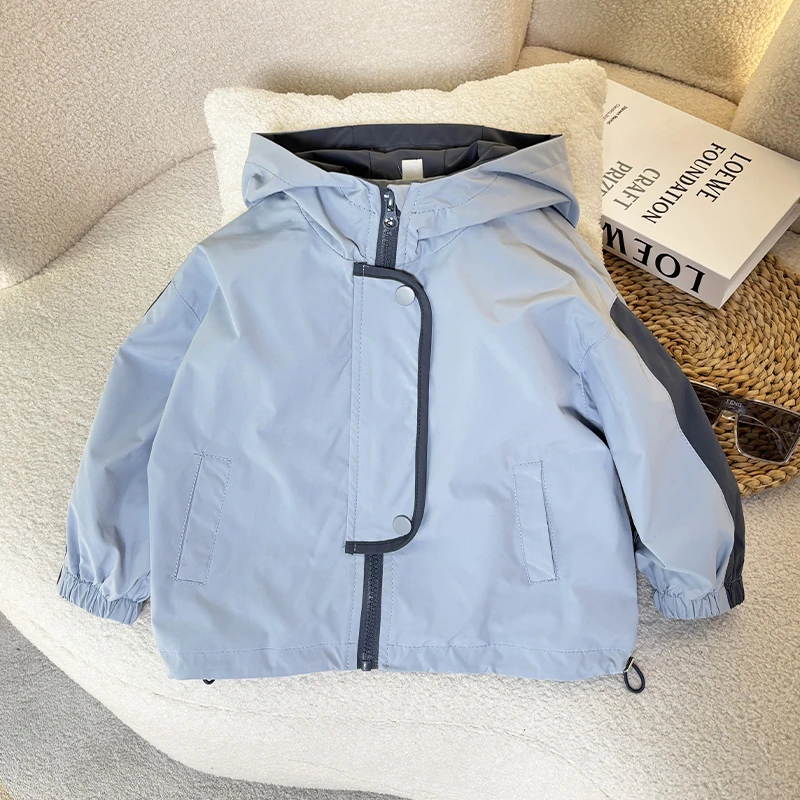 儿童冲锋衣外套男童春装2025新款宝宝春季酷帅男孩连帽风衣春秋款