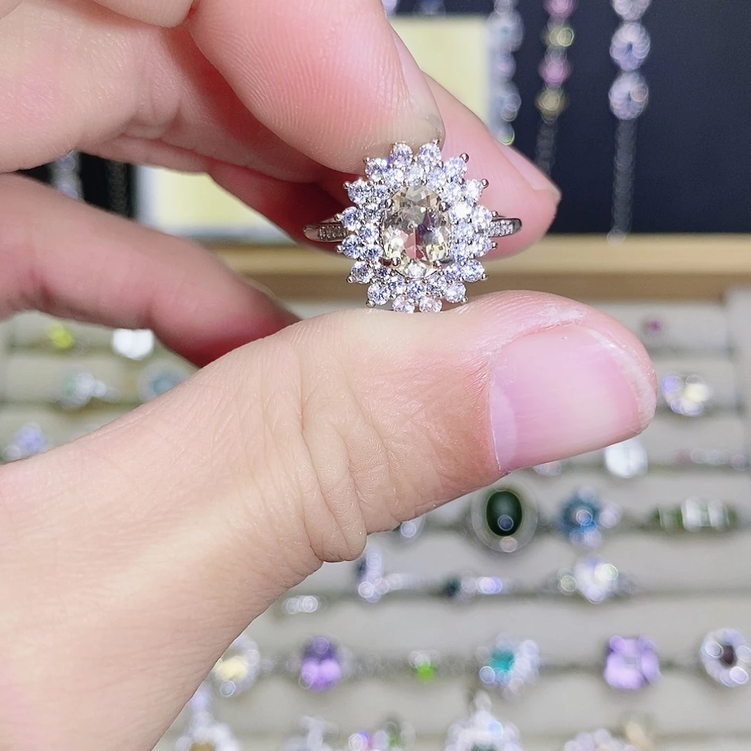 未镶嵌戒指黄晶556