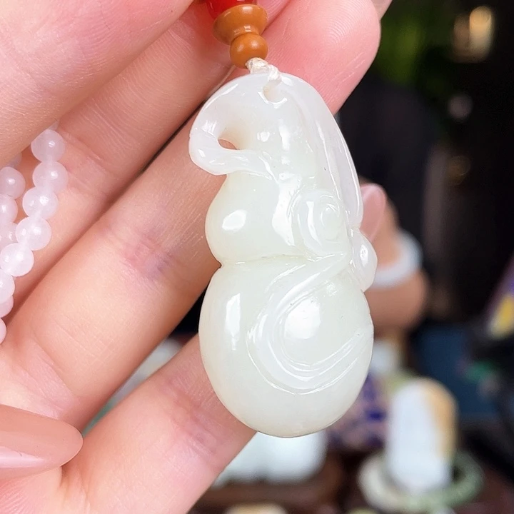 和田玉未镶嵌颈饰定制发货