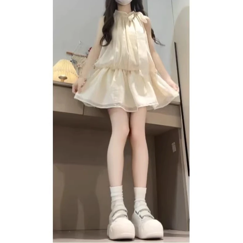 荡领法式白色无袖挂脖吊带连衣裙减龄子女夏季度假小个子收腰短裙