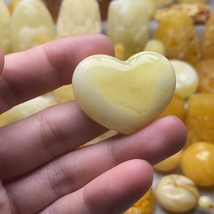 琥珀颈饰未镶嵌琥珀蜜蜡吊坠
