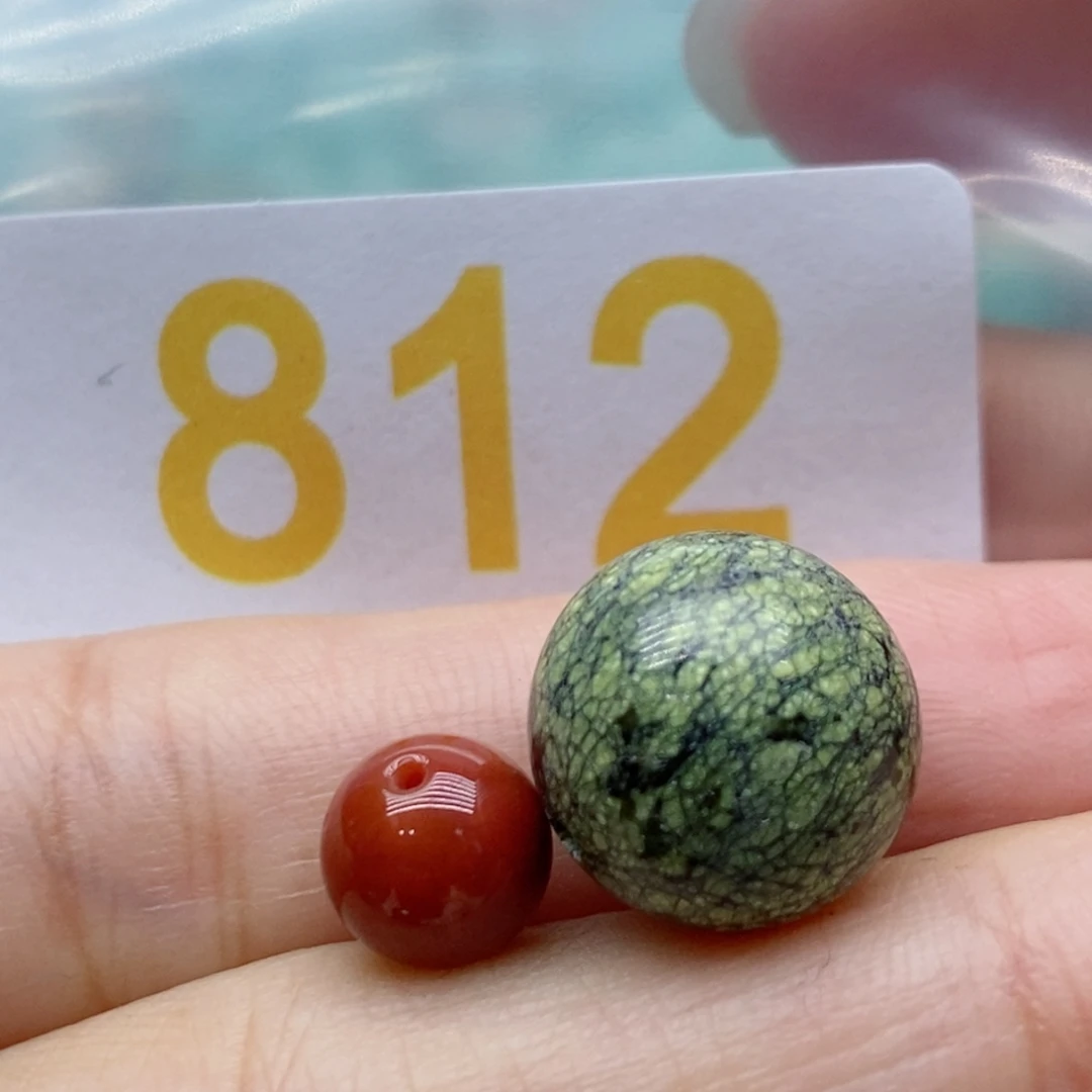 南红玛瑙未镶嵌珠宝奇石