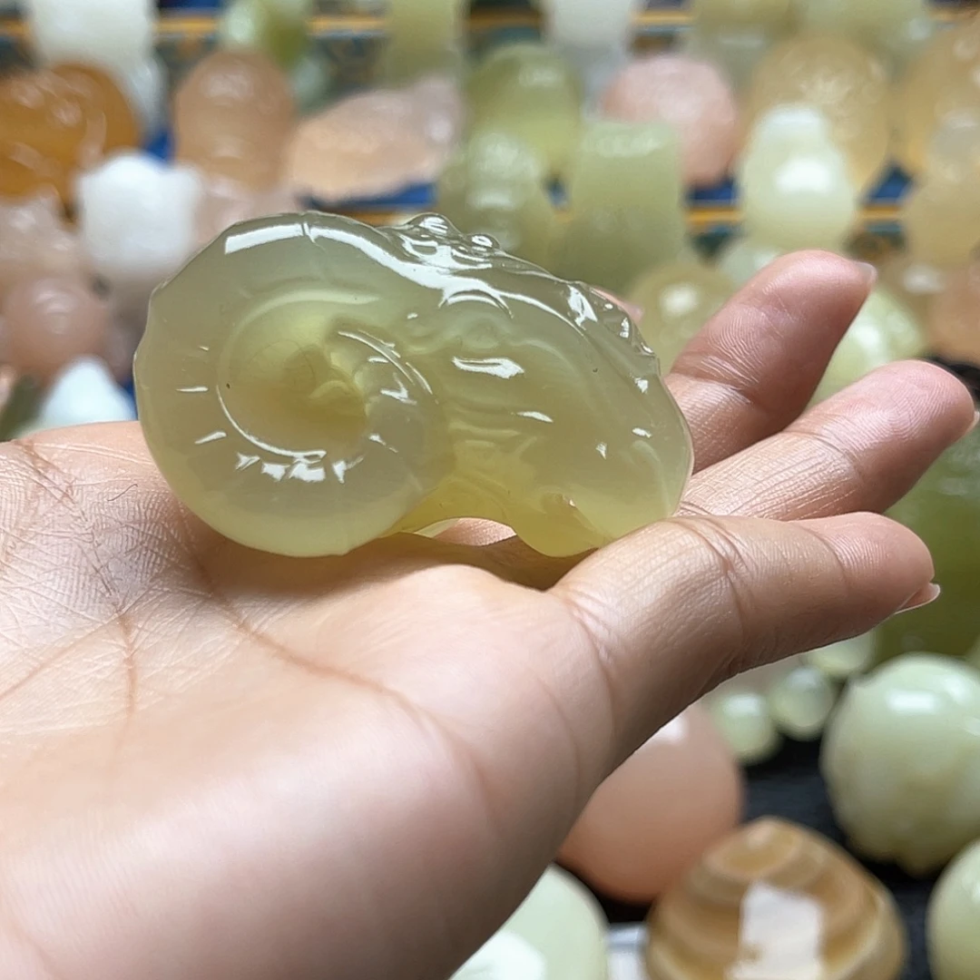 虎***新疆昆仑山脉山料