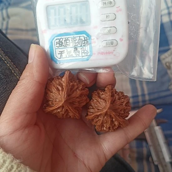 M***昊把件文玩核桃盘山文玩核桃三棱