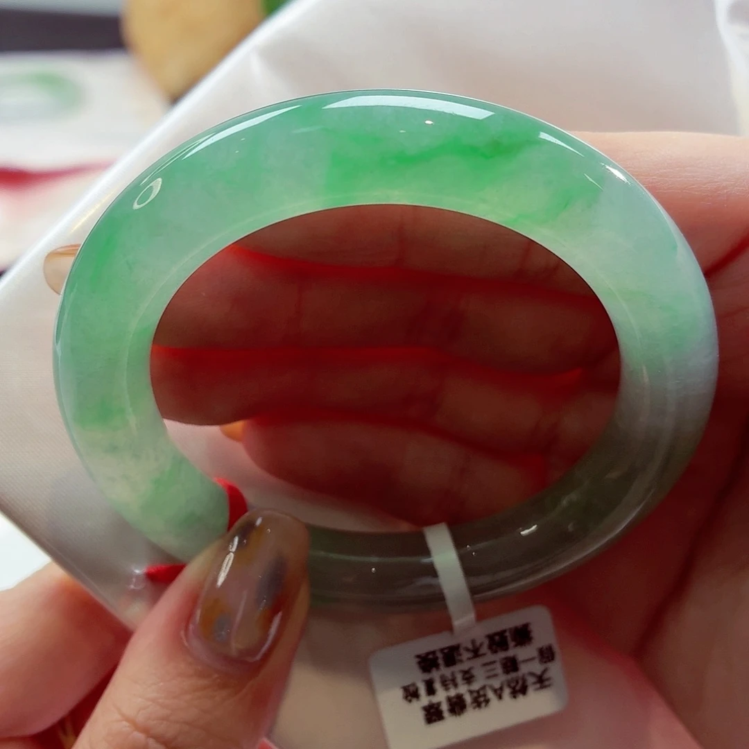 林***非翡翠未镶嵌手镯（圆镯）22