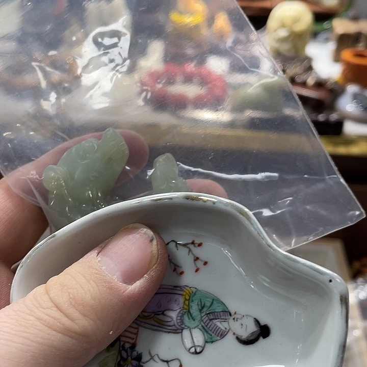 直***蜂瓷片精美雕刻精美