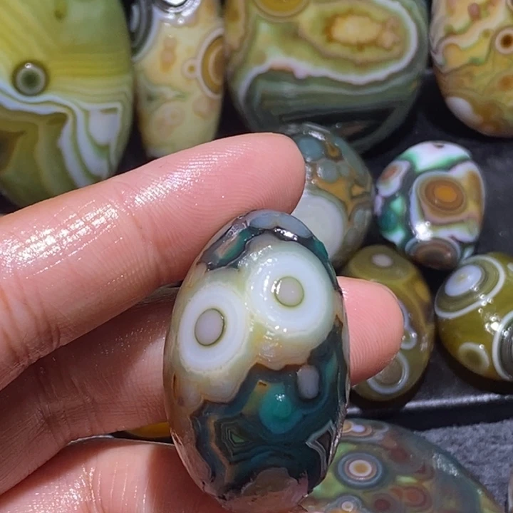 玛瑙/玉髓未镶嵌珠宝半成品73