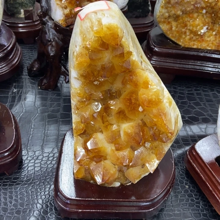 未镶嵌珠宝半成品水晶黄水屏风