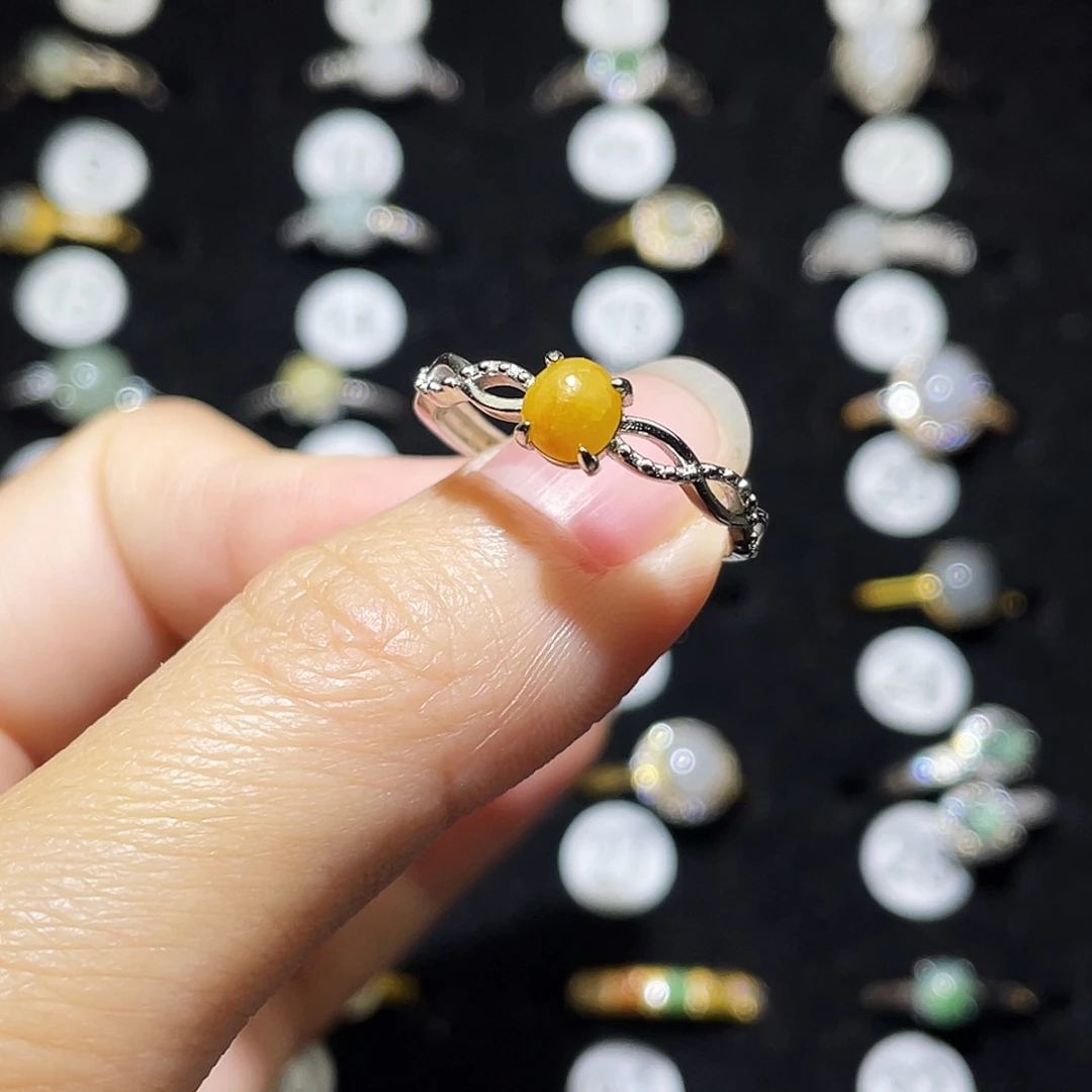 翡翠未镶嵌戒指戒指