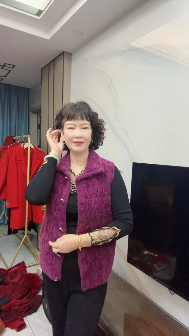 时尚妈妈貂绒马甲