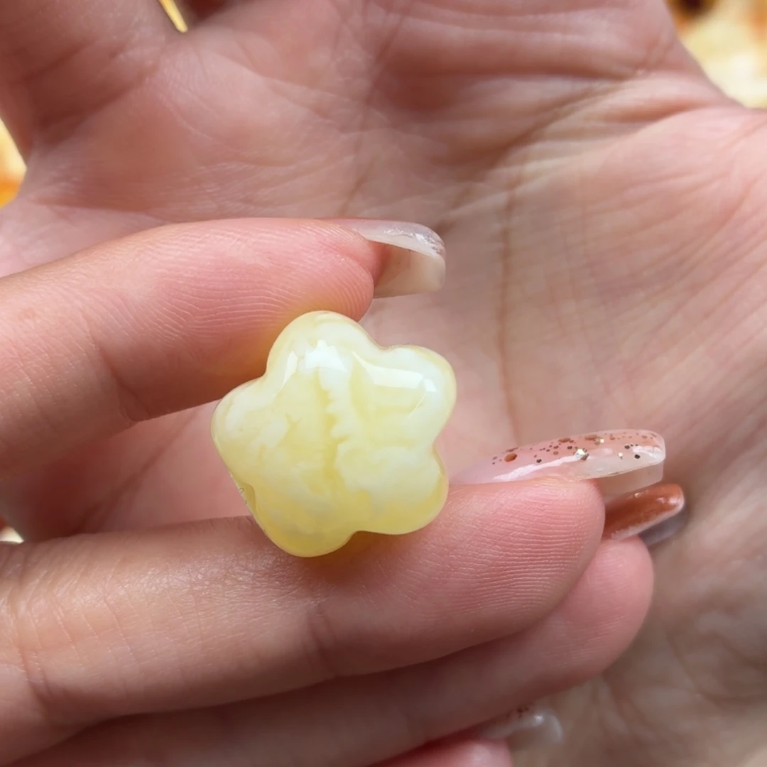 琥珀未镶嵌裸石蜜蜡