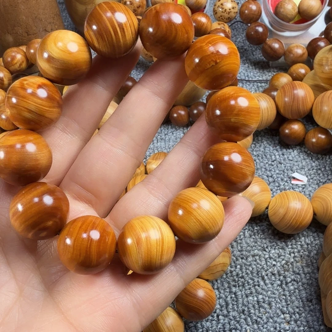 崖柏太行崖柏2.0红油骨料玉化