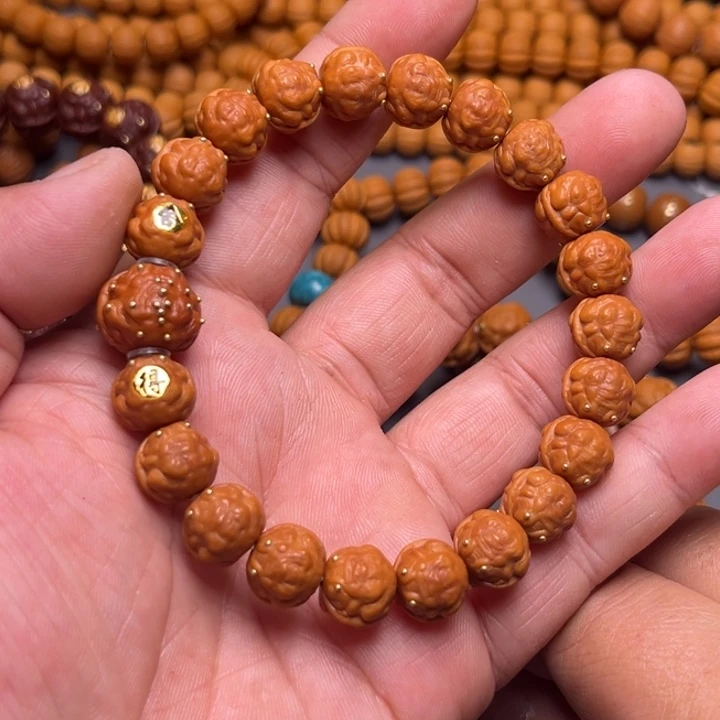 猴头核桃吊坠金蟾