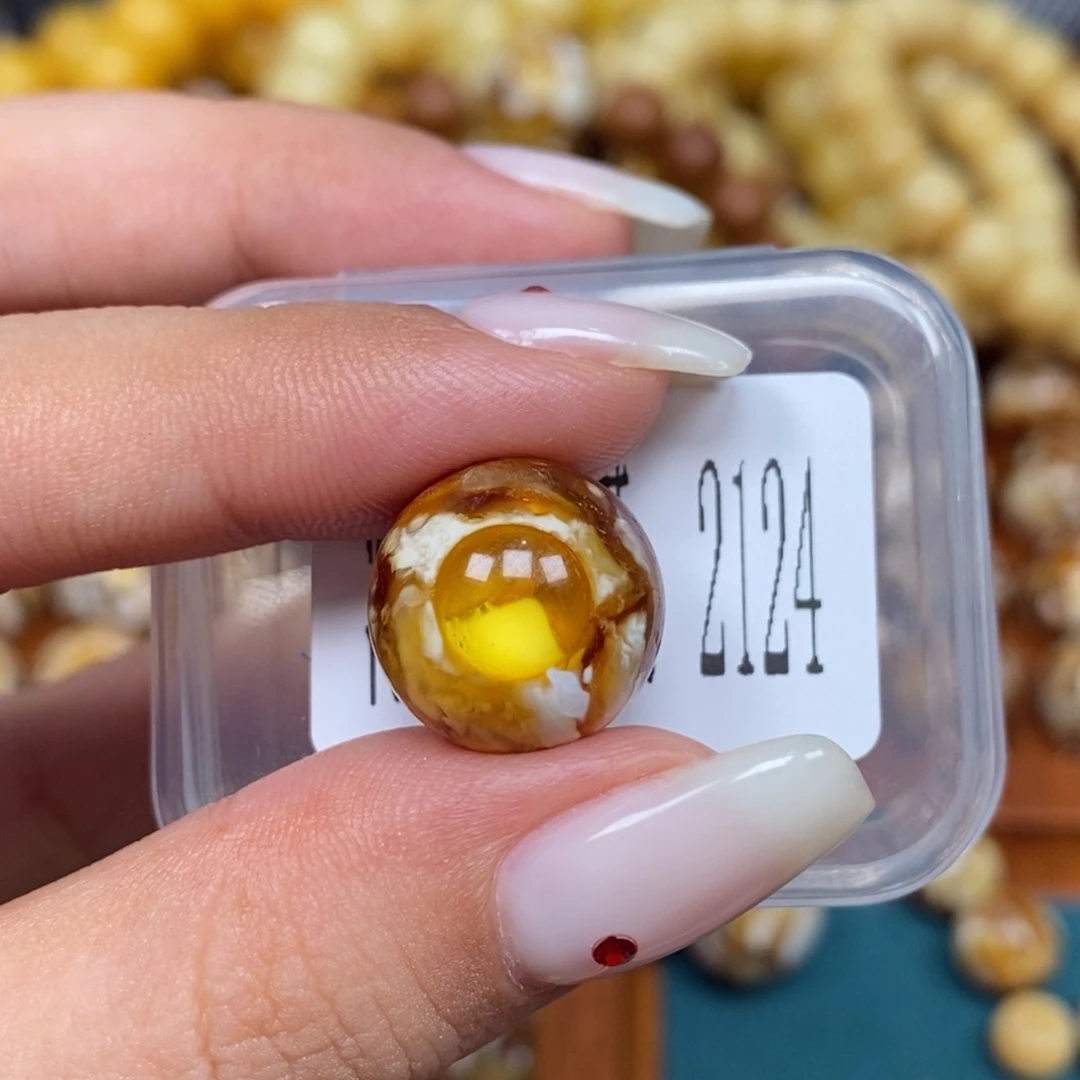 蜜蜡未镶嵌珠宝奇石2124