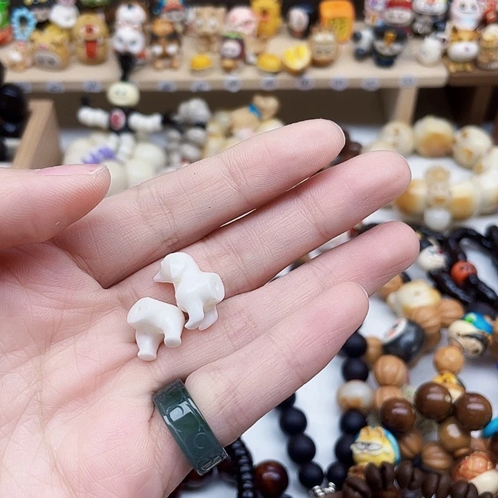 李***粒吊坠柏香籽/百香籽25