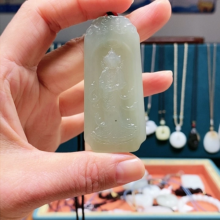 【闪购商品】颈饰未镶嵌和田玉