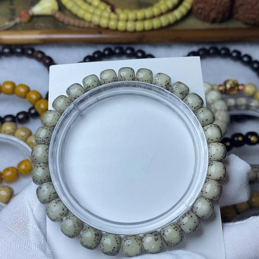 星月菩提手串87冰糖全玉化大留白