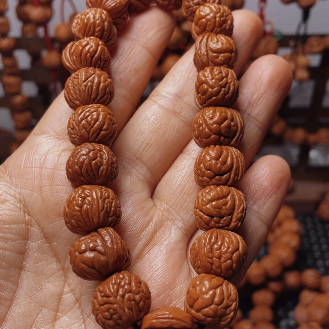 木质类龙纹桃枭手串
