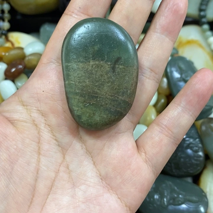 轻***松和田玉（糖玉）未镶嵌挂件