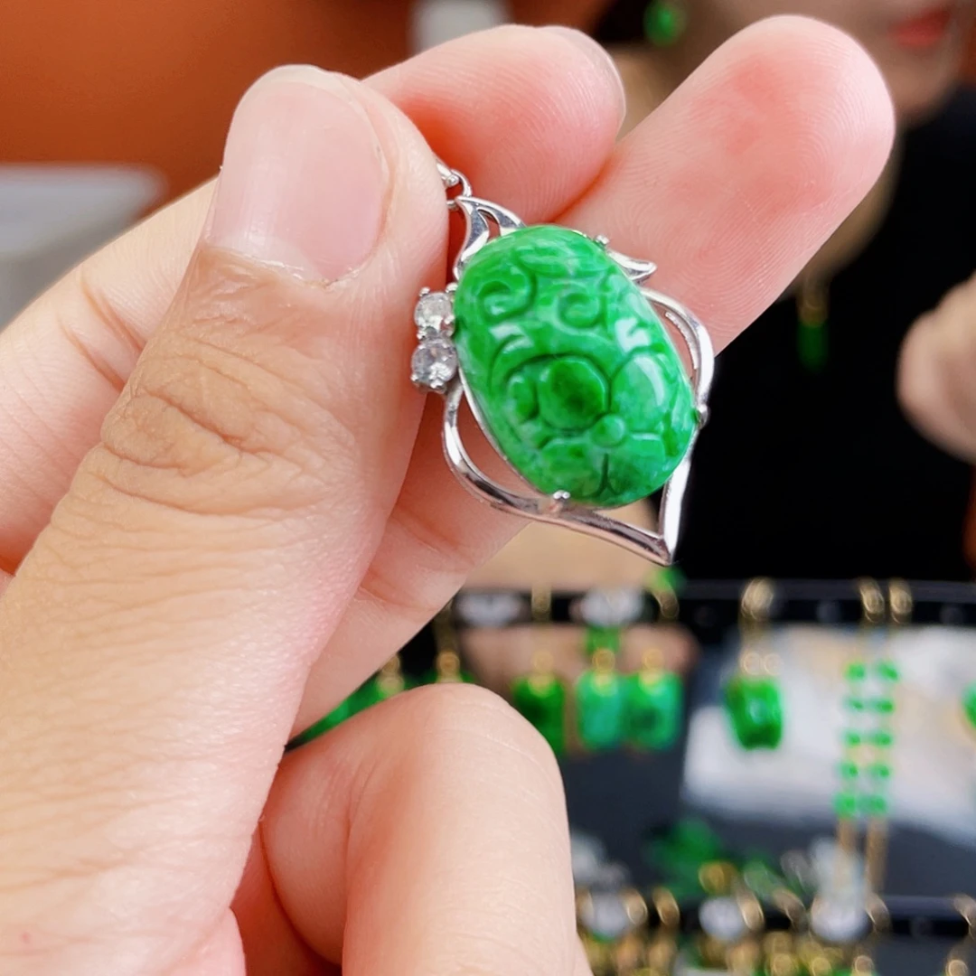 翡翠银S925镶嵌耳饰