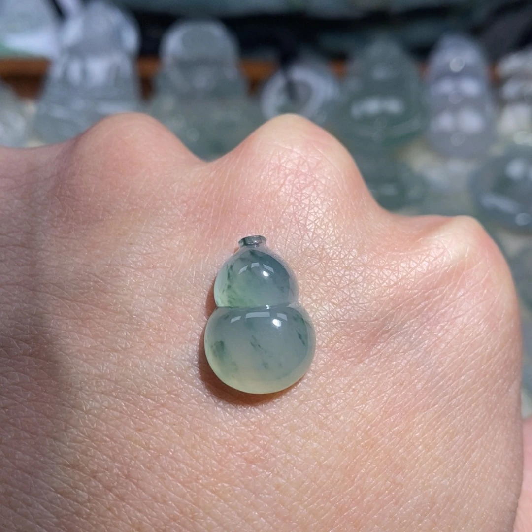 翡翠颈饰未镶嵌天然缅甸翡翠a货葫芦