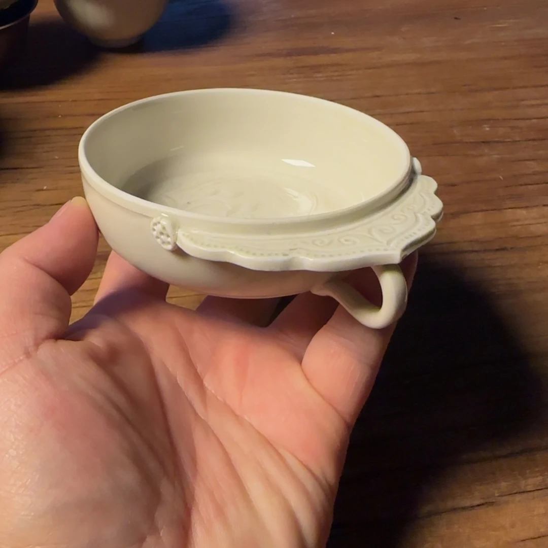 瓷片复古把杯鱼纹复烧工艺