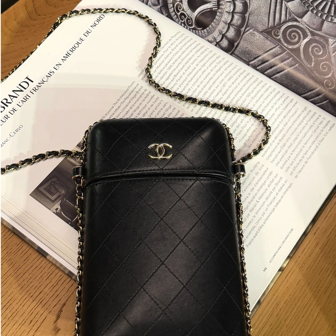 99新 Chanel/香奈儿 Chanel 黑金滚边胶囊手机包/H0012241