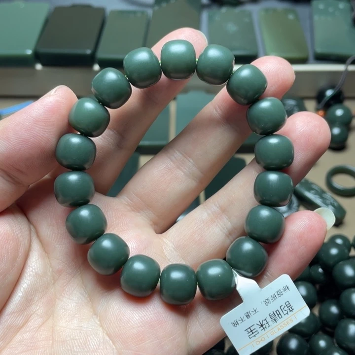 和田玉（青玉）未镶嵌颈饰