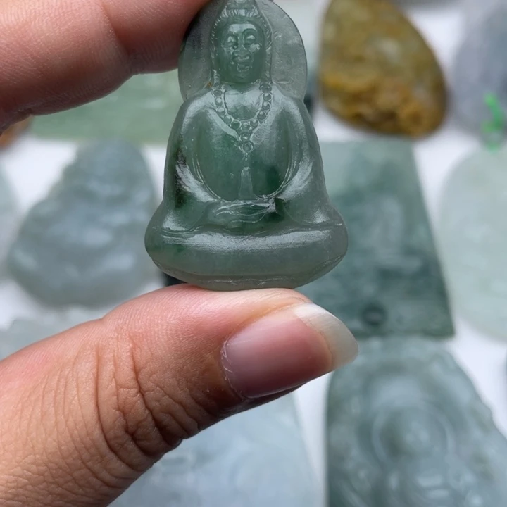 顺***哥定制翡翠未镶嵌翡翠