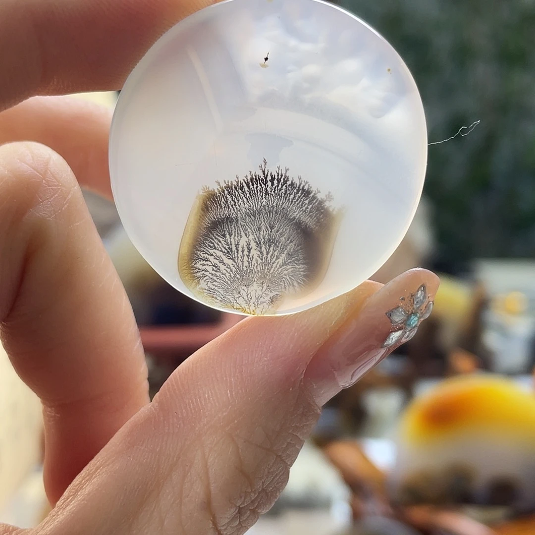 玛瑙/玉髓未镶嵌珠宝奇石