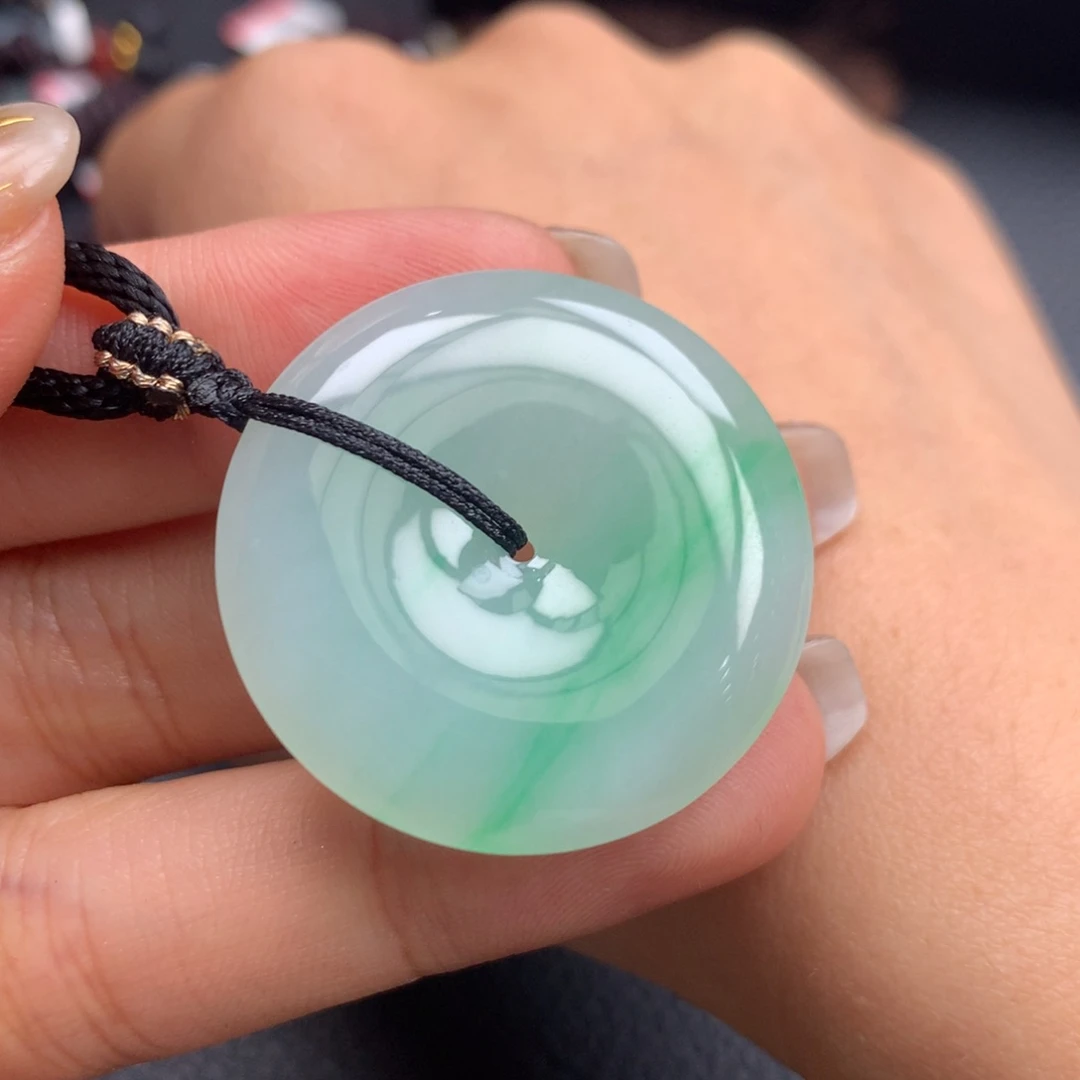 小***儿翡翠未镶嵌颈饰翡翠饰品33.1.一5.7