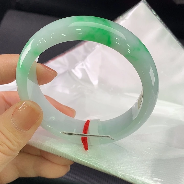 翡翠未镶嵌手镯正圈57-58