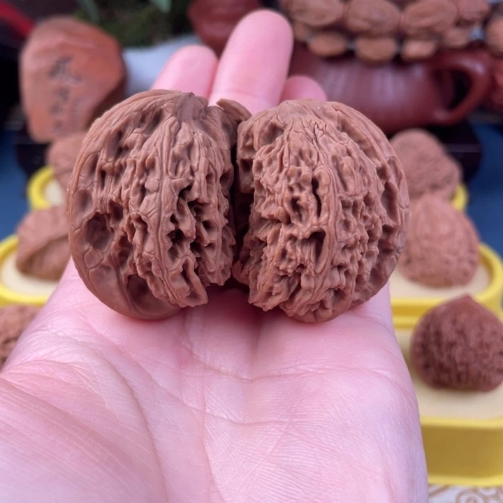 吊坠文玩核桃南疆石半壁