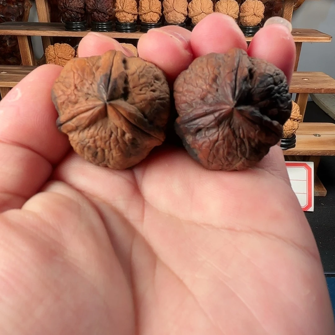 吊坠文玩核桃七彩小三棱