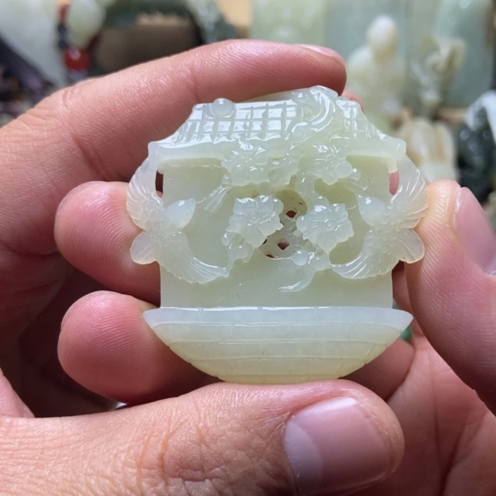 和田玉未镶嵌挂件