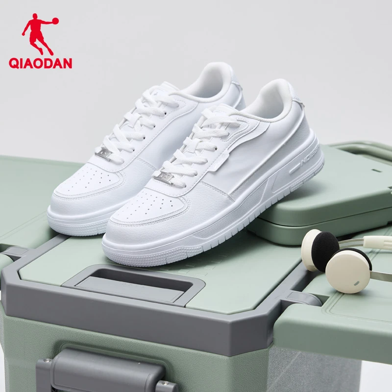 【锅锅专属】中国乔丹情侣时尚百搭小白鞋经典春潮流 XM25240505F