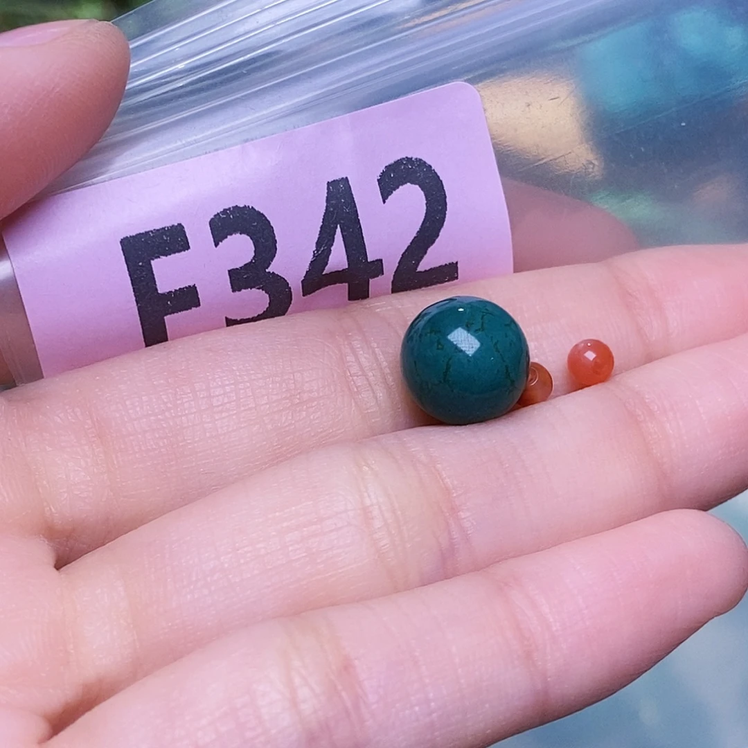 未镶嵌南红玛瑙珠宝奇石
