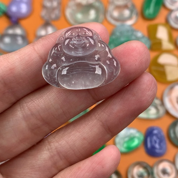 翡翠挂件未镶嵌….