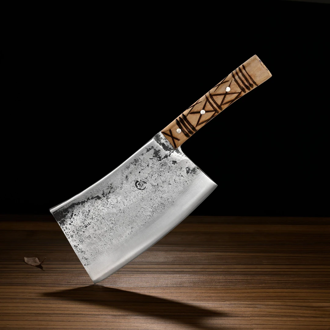 方头斩骨刀手工锻打传统夹钢商用重型剁骨刀屠宰专用卖肉屠夫专用