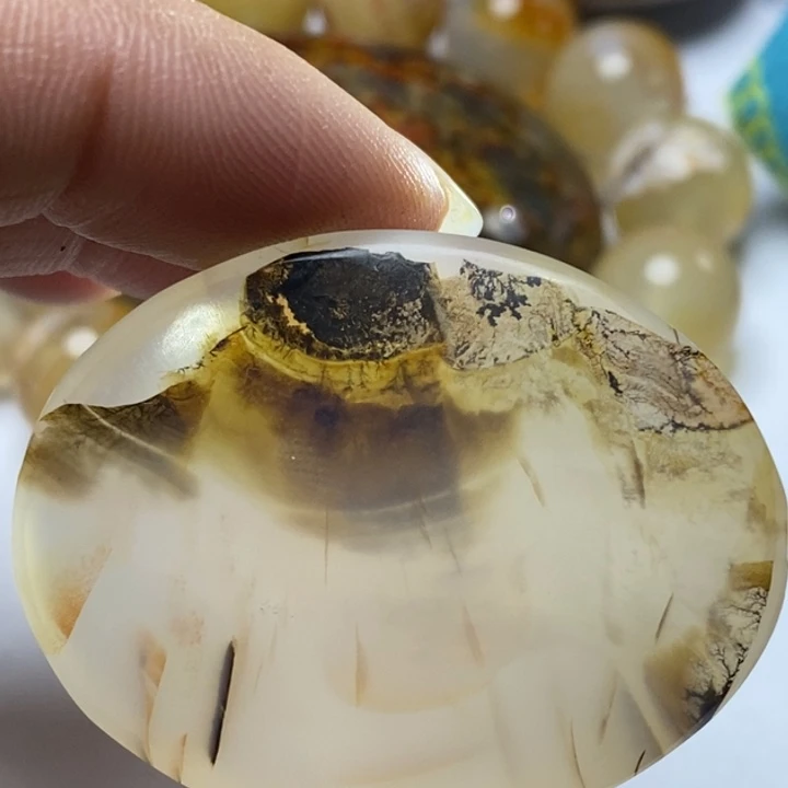 玛瑙/玉髓颈饰未镶嵌