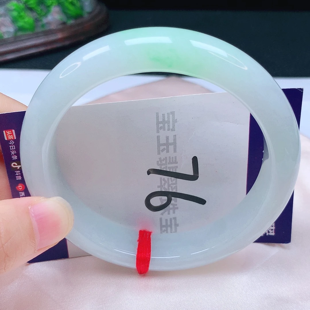 未镶嵌手镯翡翠60圈口