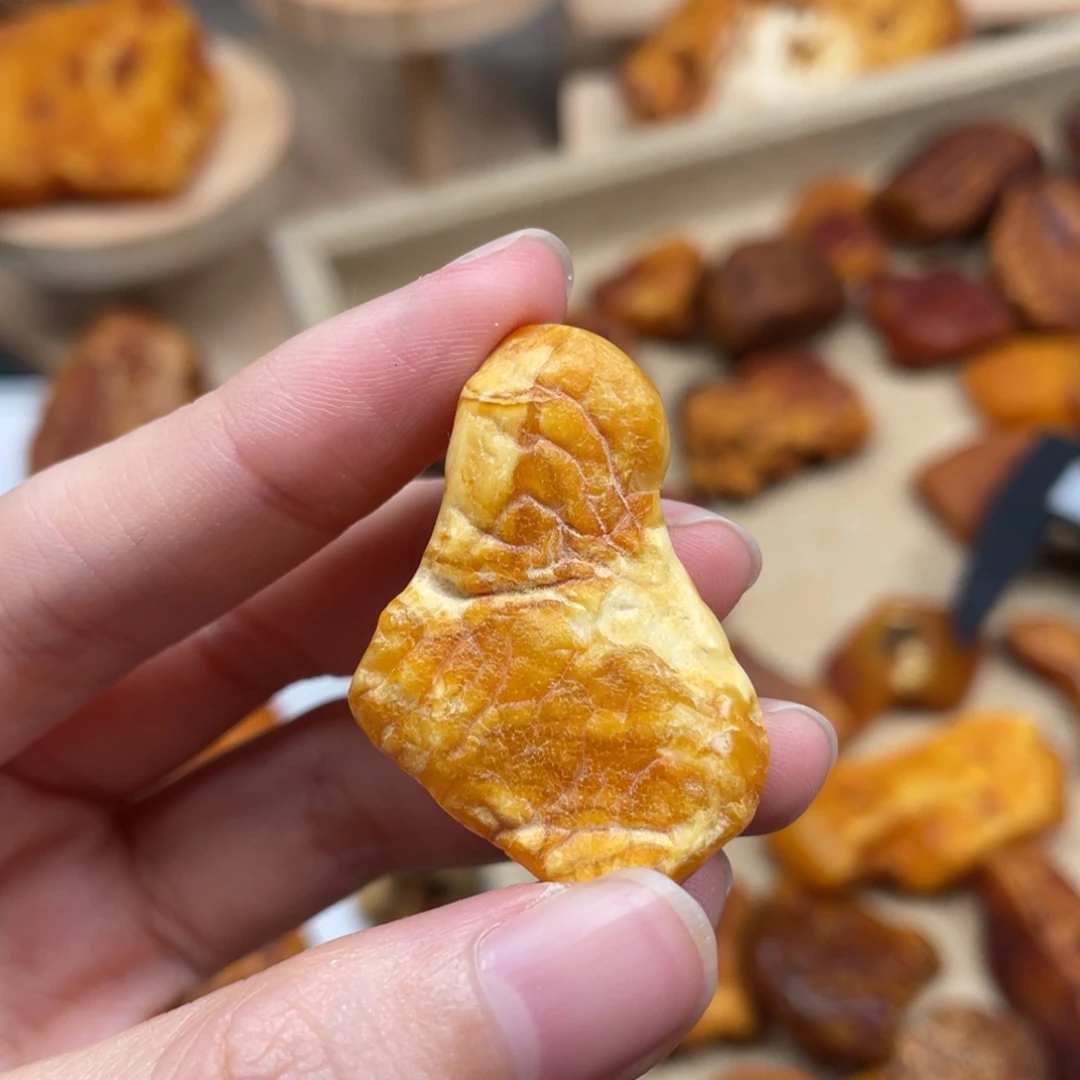 琥珀未镶嵌珠宝奇石