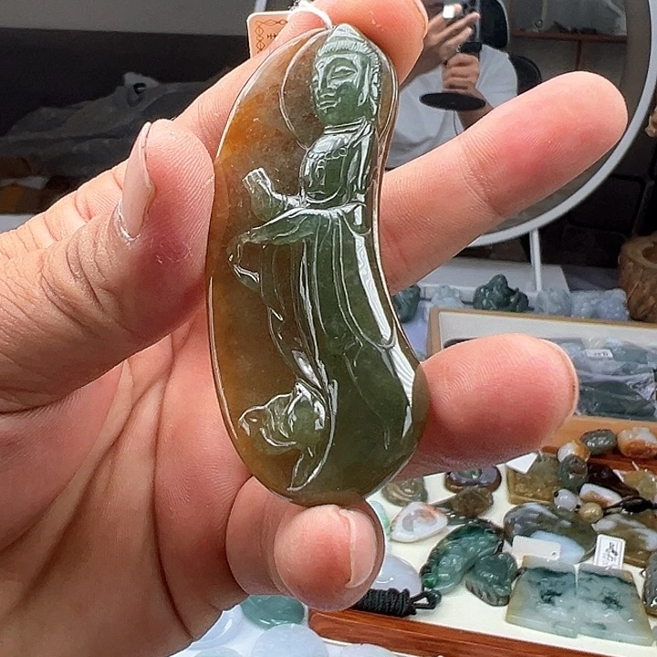 翡翠未镶嵌颈饰缅甸翡翠A货吊坠