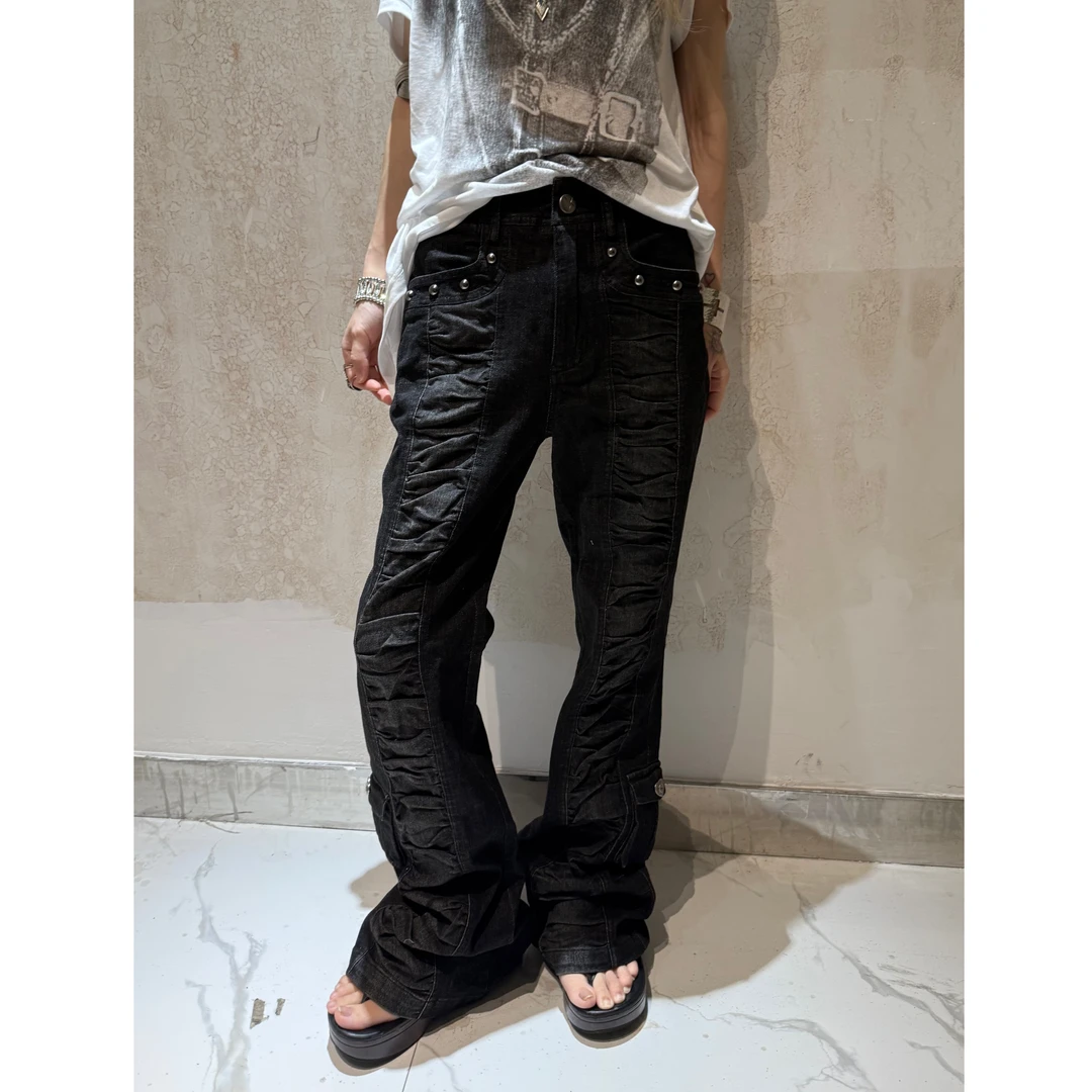 Fearless”满满 }*中腰褶皱修身辣妹喇叭牛仔长裤