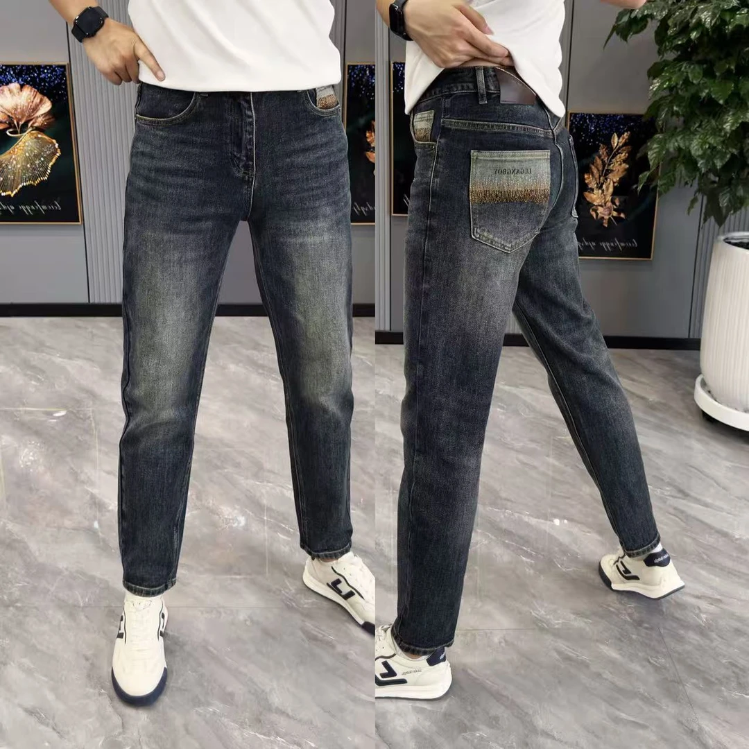 牛仔裤男广州新款男裤水洗做旧小直筒裤潮流裤兜刺绣男士牛仔裤帅