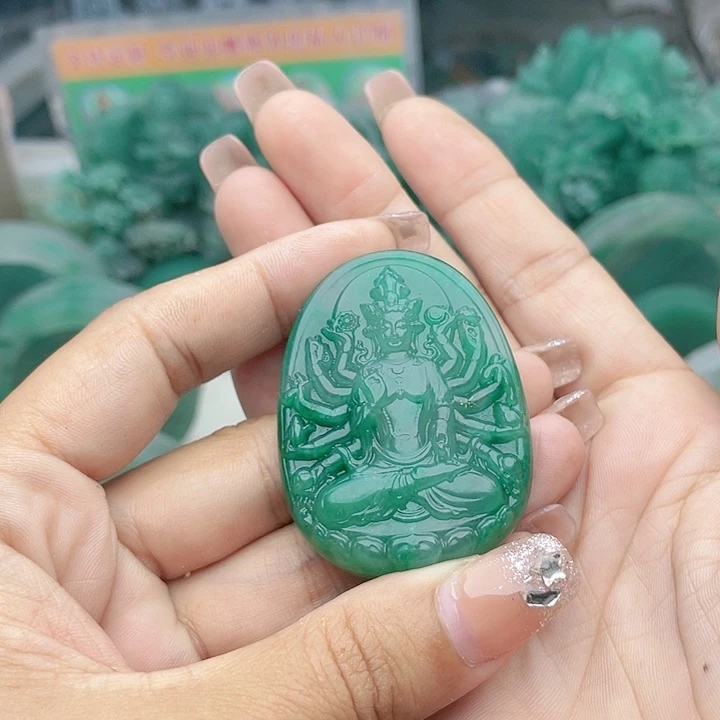 定制石英质玉（非洲翠）未镶嵌丁**三